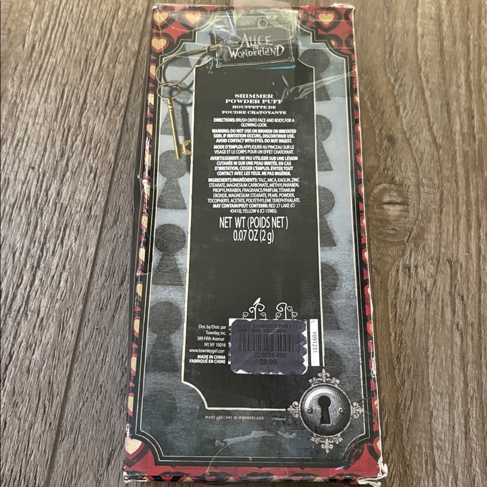 Hot Topic Deadstock Alice in Wonderland Queen of Underland Glitter Powder Puff - Picture 5 of 5